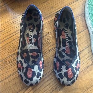 Rothy's RED CAT Black and Cream Flats Stylish Loafers round toe 9